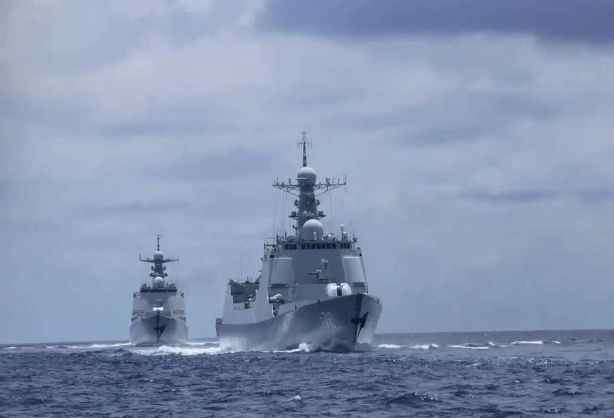 赖清德突然宣示“主权”,提出统一条件,马英九率团抵达大陆