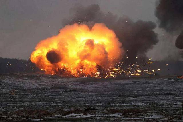 空袭只是开始？乌克兰突然意识到：泽连斯基的秘密藏不住了