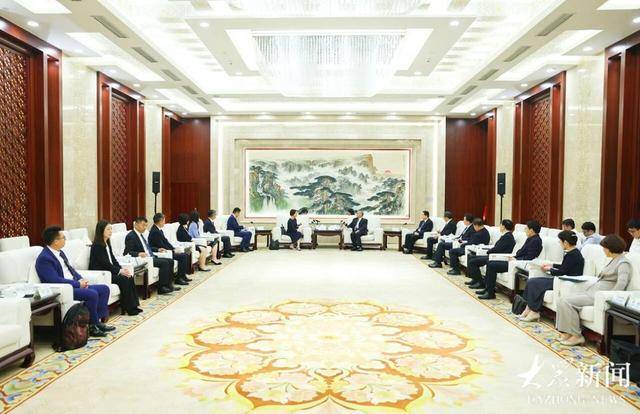 林武周乃翔会见阿斯利康客人