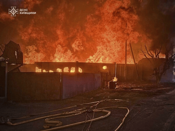 俄军下大血本，三年多首次进攻大城市！基辅居民：世界末日降临？
