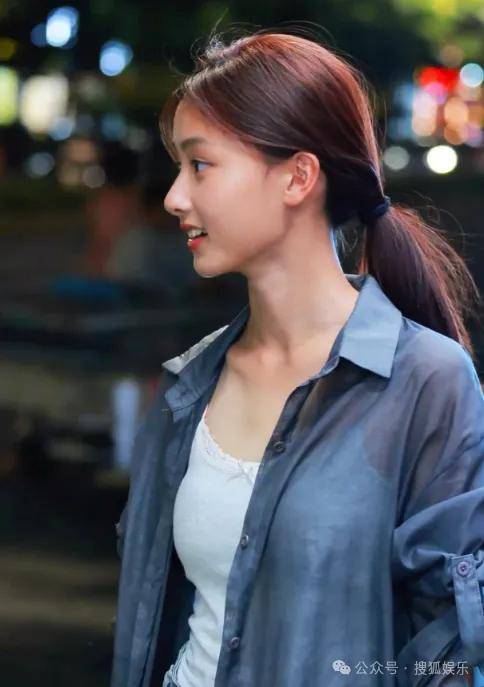 又要见证素人明星的诞生？都说她不进娱乐圈可惜了......