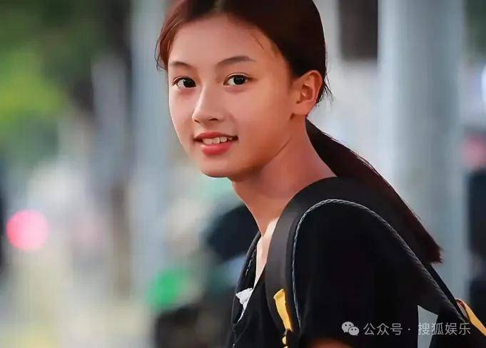 又要见证素人明星的诞生？都说她不进娱乐圈可惜了......