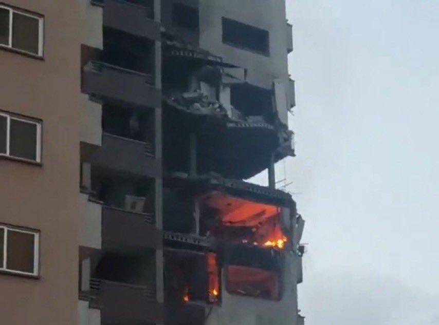 刚刚接任一个月,伊朗军方一把手突遭暗杀,家中煤气爆炸生死未卜