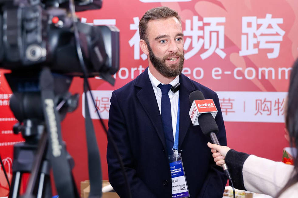 优哩哩是什么？一手对接web3hot