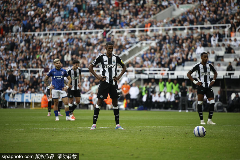 努涅斯转会内幕：那不勒斯报价太低，利物浦为何赢得竞争？