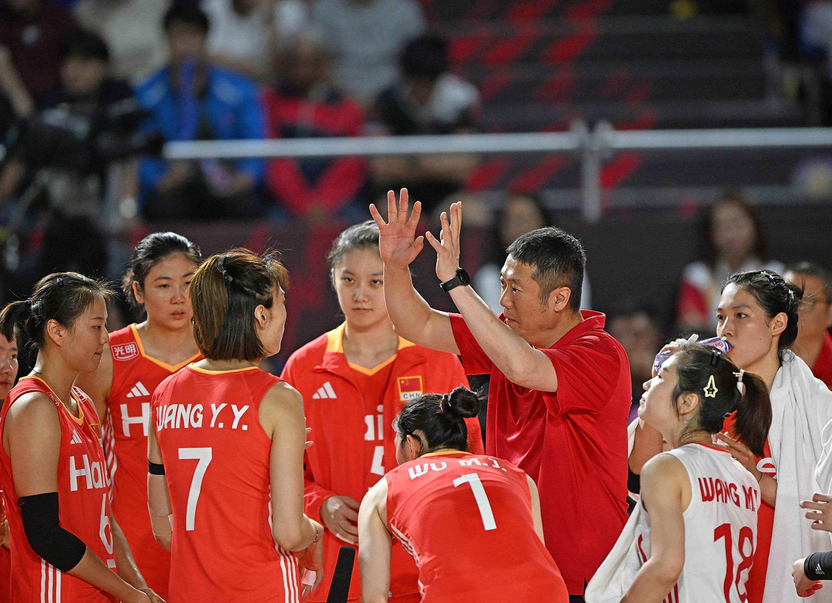 女排世锦赛｜中国女排主帅赵勇：对阵法国队立足于自身发挥