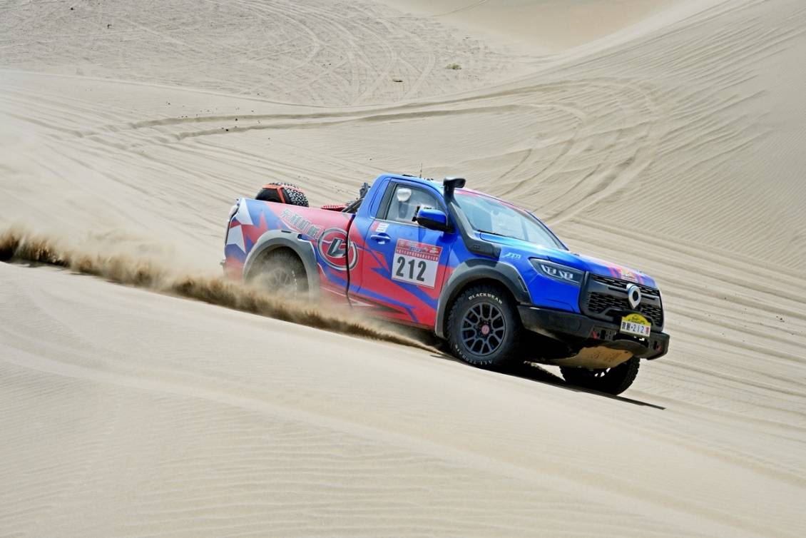 奔赴沙海,立于长城——魏建军与长城汽车的新答卷