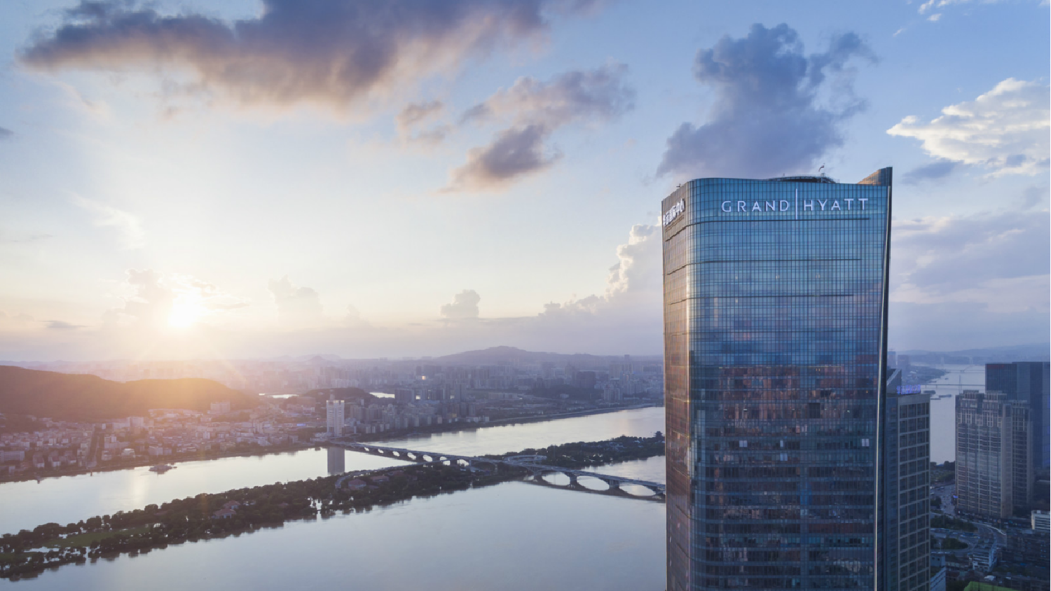 华远地产股票(600743华远地产股票)