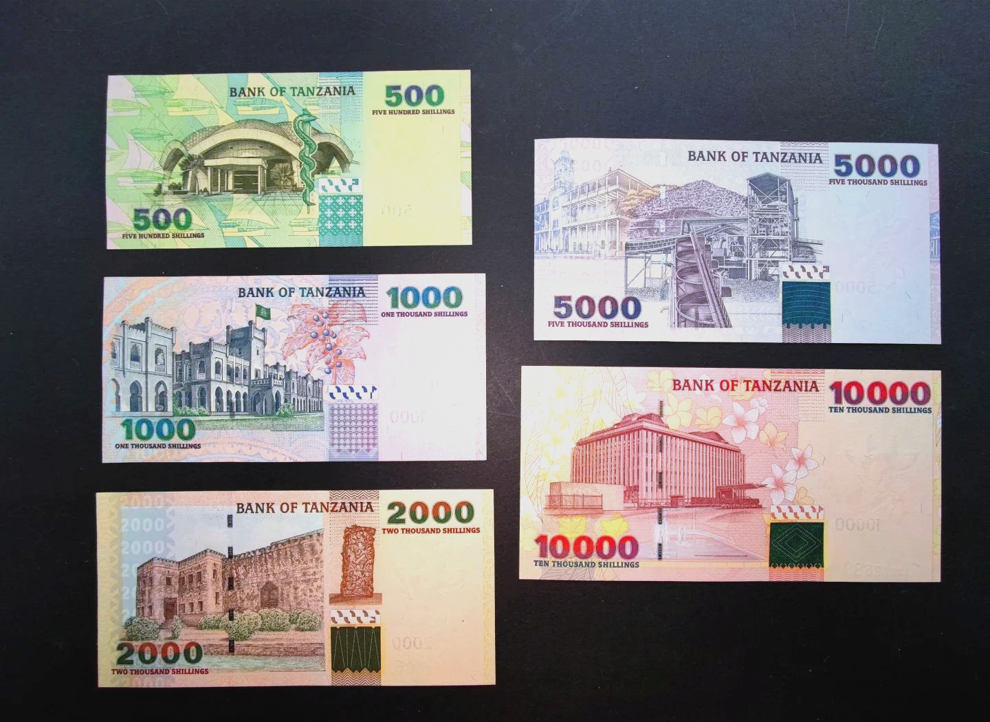 避险货币(黄金和白银都是避险货币)